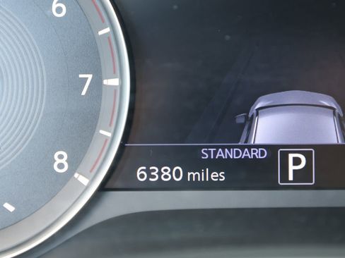Certified 2025 INFINITI QX50 Luxe AWD/4WD image 42