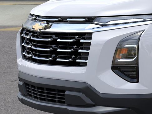 New 2026 Chevrolet Equinox LT FWD image 13