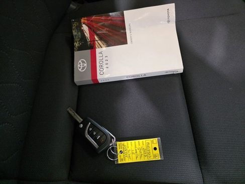 Used 2023 Toyota Corolla LE image 9