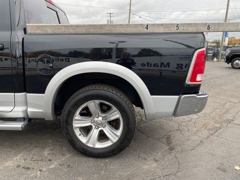 Used 2014 RAM 1500 Laramie w/ Convenience Group image 6