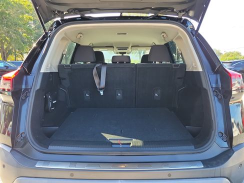 Used 2021 Nissan Rogue SV FWD image 9