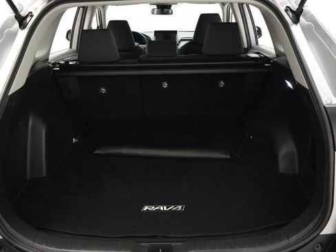 Certified 2023 Toyota RAV4 XLE FWD image 22