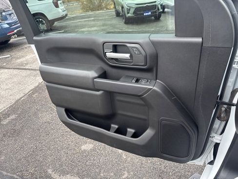 Certified 2024 GMC Sierra 2500 Pro w/ Convenience Package image 17