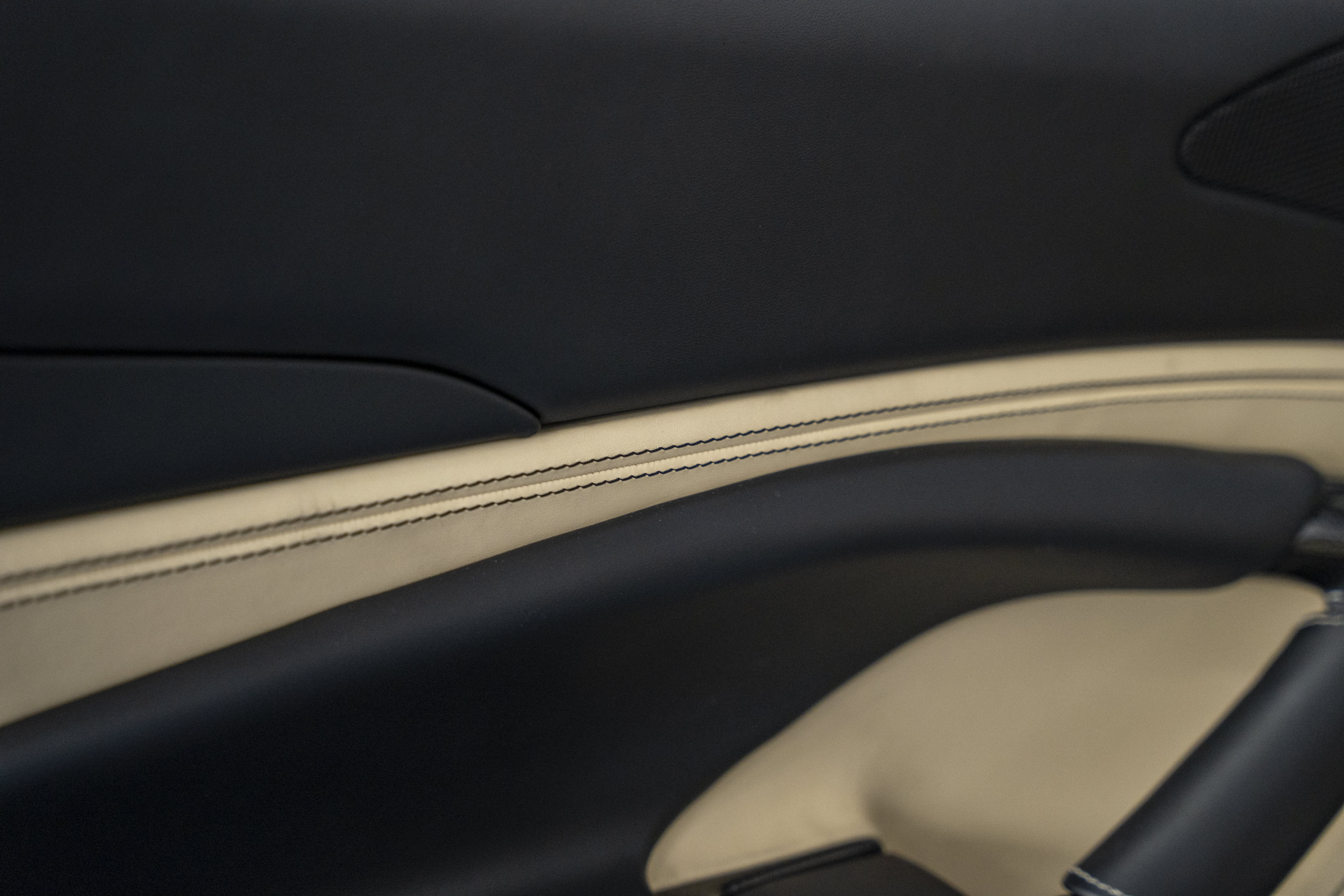 Used 2023 Ferrari F8 Tributo RWD image 30