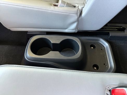 Used 2023 Toyota Highlander Limited image 13