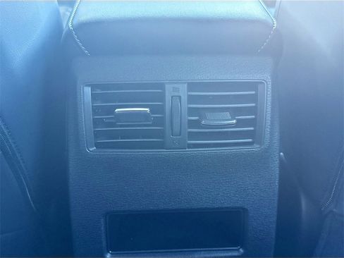 New 2026 Mitsubishi Outlander SE image 28