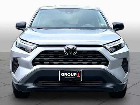 Used 2023 Toyota RAV4 LE FWD image 4