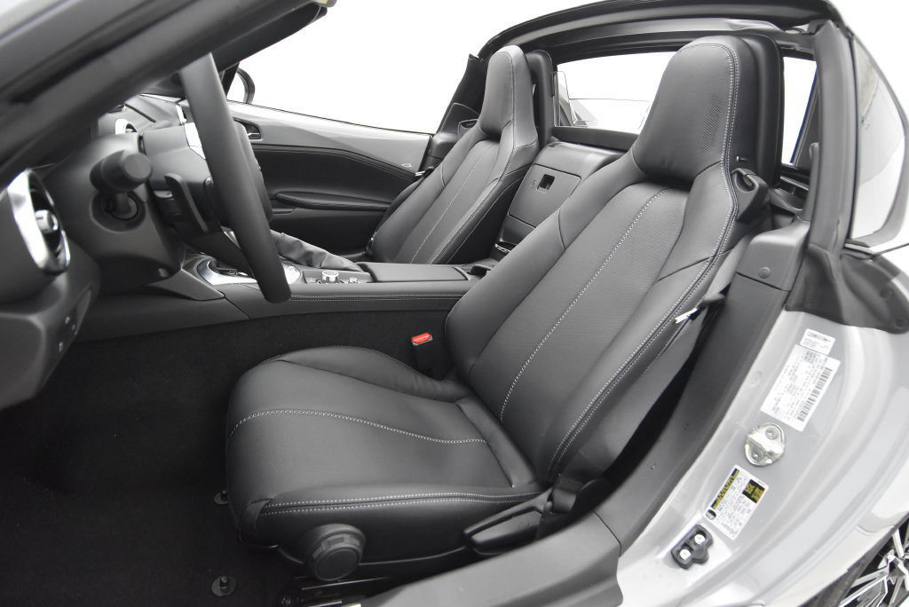 Used 2025 MAZDA MX-5 Miata RF Grand Touring RWD image 25