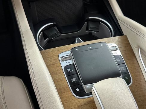 Certified 2020 Mercedes-Benz GLE 350 4MATIC image 34