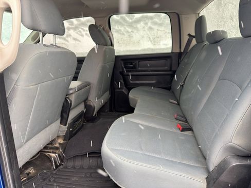 Used 2017 RAM 2500 Tradesman w/ Chrome Appearance Group image 13