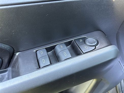 Used 2024 GMC Canyon Elevation w/ Convenience Package image 13