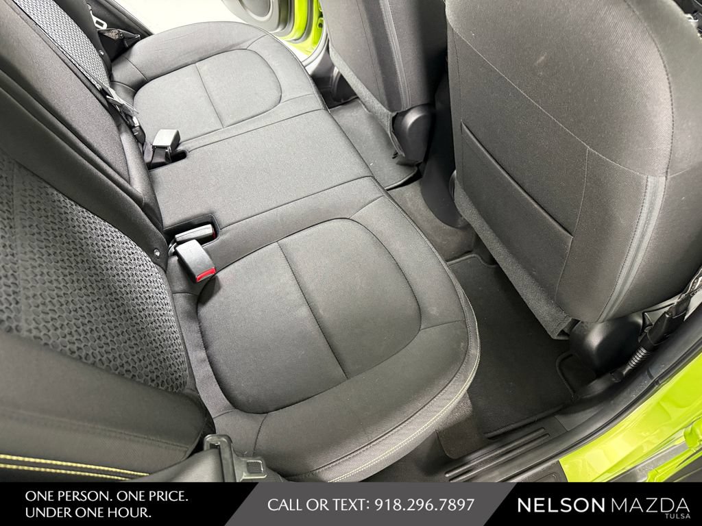 Used 2016 Kia Soul + FWD image 39