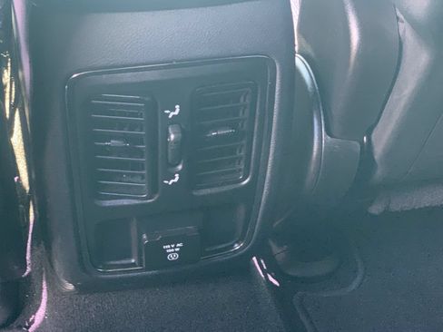 Used 2020 Jeep Grand Cherokee Altitude AWD/4WD image 16