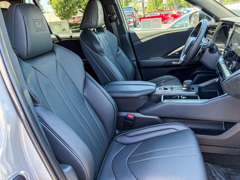 New 2026 Lexus TX 500h AWD image 15