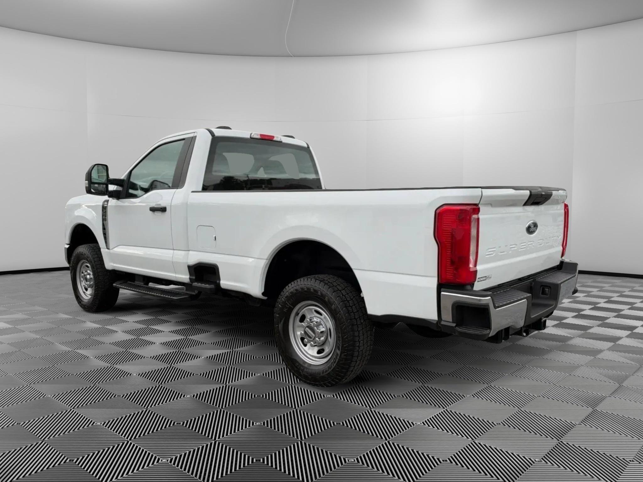 Used 2024 Ford F250 XL w/ XL Off-Road Package AWD/4WD image 3