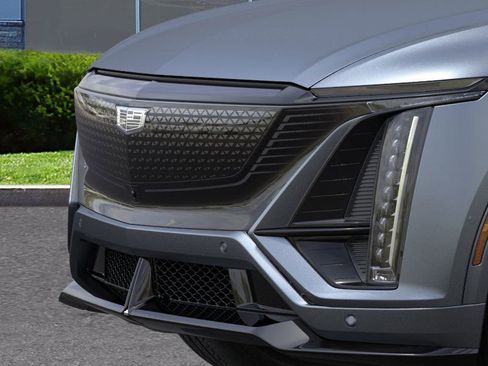 New 2026 Cadillac Lyriq V w/ LPO, Onyx Lite Package AWD/4WD image 13