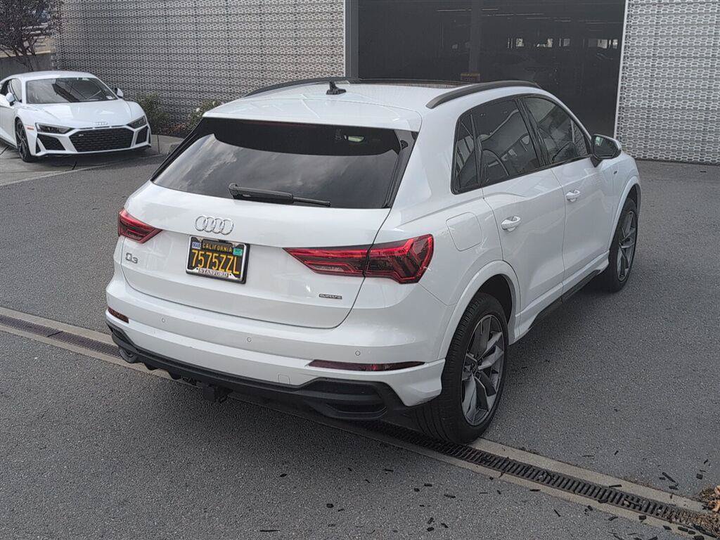 Used 2024 Audi Q3 2.0T Premium Plus w/ Premium Plus Package AWD/4WD image 5