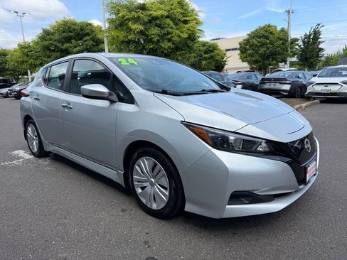 Certified 2024 Nissan Leaf S FWD image 6