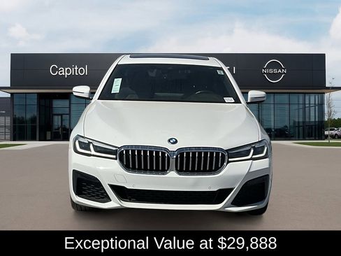 Used 2022 BMW 530e w/ M Sport Package image 2