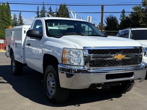 Used 2013 Chevrolet Silverado 2500 W/T AWD/4WD image 3
