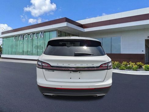 Certified 2023 Lincoln Nautilus Reserve w/ Equipment Group 202A image 6