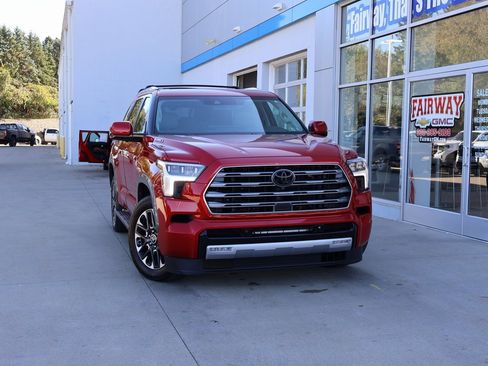 Used 2024 Toyota Sequoia Limited image 47