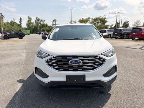 Used 2020 Ford Edge SE image 8