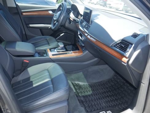 Certified 2023 Audi Q5 2.0T Premium Plus w/ Premium Plus Package AWD/4WD image 29