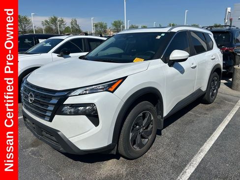 Certified 2025 Nissan Rogue SV w/ SV Premium Package FWD image 2