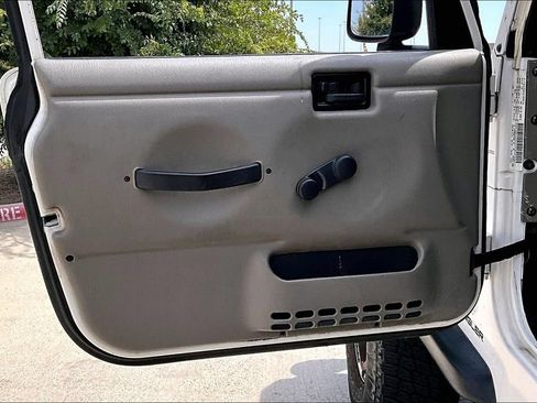 Used 2005 Jeep Wrangler Sport AWD/4WD image 21