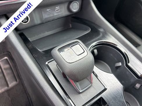 Used 2023 Nissan Rogue S AWD/4WD image 25