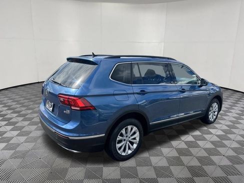 Used 2018 Volkswagen Tiguan SE w/ Panoramic Sunroof Package AWD/4WD image 5