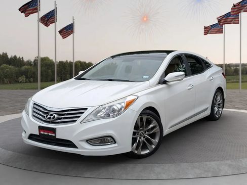 Used 2013 Hyundai Azera w/ Technology Pkg FWD image 3