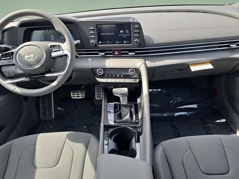 New 2026 Hyundai Elantra SEL Sport Premium FWD image 18