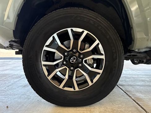 Used 2023 Toyota Tacoma TRD Sport AWD/4WD image 26