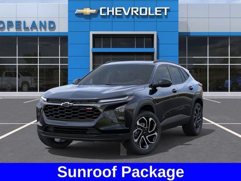 New 2026 Chevrolet Trax RS w/ Sunroof Package FWD image 7