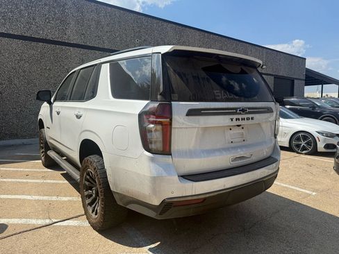 Used 2022 Chevrolet Tahoe Z71 w/ Luxury Package AWD/4WD image 5
