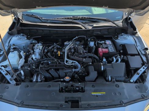 Used 2024 Nissan Altima 2.5 SV FWD image 28