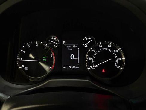 Used 2020 Lexus GX 460 Premium w/ Premium Package image 28