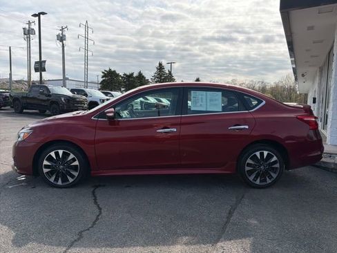 Used 2019 Nissan Sentra SR FWD image 2