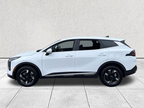 New 2026 Kia Sportage LX w/ LX Convenience Package AWD/4WD image 4