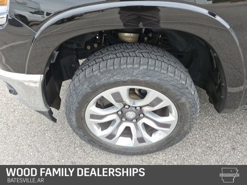 Used 2024 RAM 1500 Limited image 11