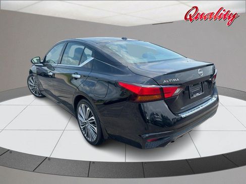 Used 2023 Nissan Altima 2.5 SL FWD image 5