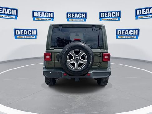 Used 2022 Jeep Wrangler Unlimited Sport w/ Sun And Sound Package AWD/4WD image 7