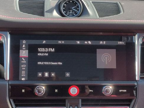 New 2026 Porsche Macan image 18