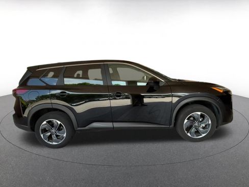 Used 2025 Nissan Rogue SV FWD image 16