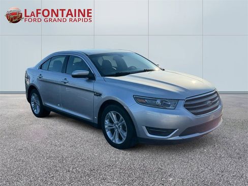 Used 2019 Ford Taurus SEL w/ Equipment Group 201A image 3