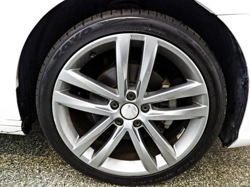 Used 2018 Volkswagen Passat 2.0T R-Line FWD image 21