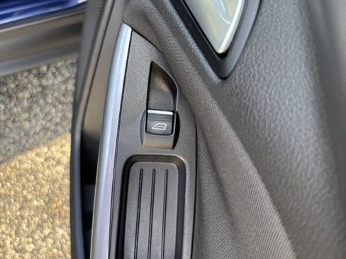 Used 2012 Ford Focus Titanium FWD image 17