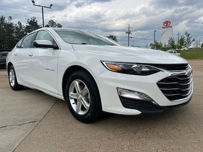 Used 2024 Chevrolet Malibu LT
